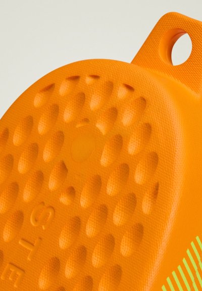 adidas by Stella McCartney Badsandal - crew orange crew orange signal green