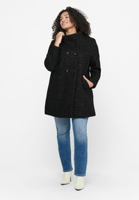 ONLY Carmakoma CARNEWSOPHIA - Manteau classique - black