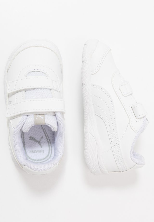 STEPFLEEX 2 UNISEX - Sportschoenen - white