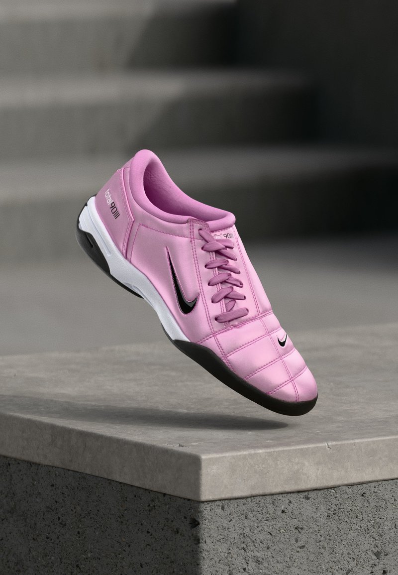 T90 light magenta/black/white/pink