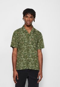 Levi's® CLASSIC CAMPER - Camisa - mossy green