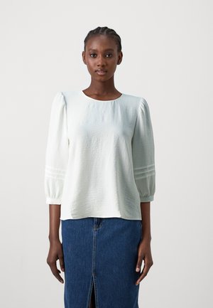JDY, JDYLION LIFE ONECK - Blouse - cloud dancer