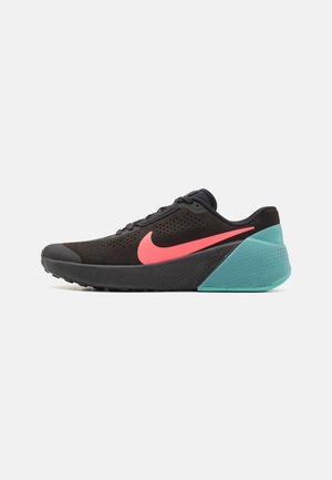 Nike Performance AIR ZOOM TR 1 - Training shoe - black/hot punch/green frost