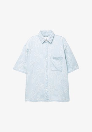 Chemise en denim bleu clair à manches courtes, avec broderies florales, une poche poitrine et fermeture à boutons. Design texturé et coupe décontractée.