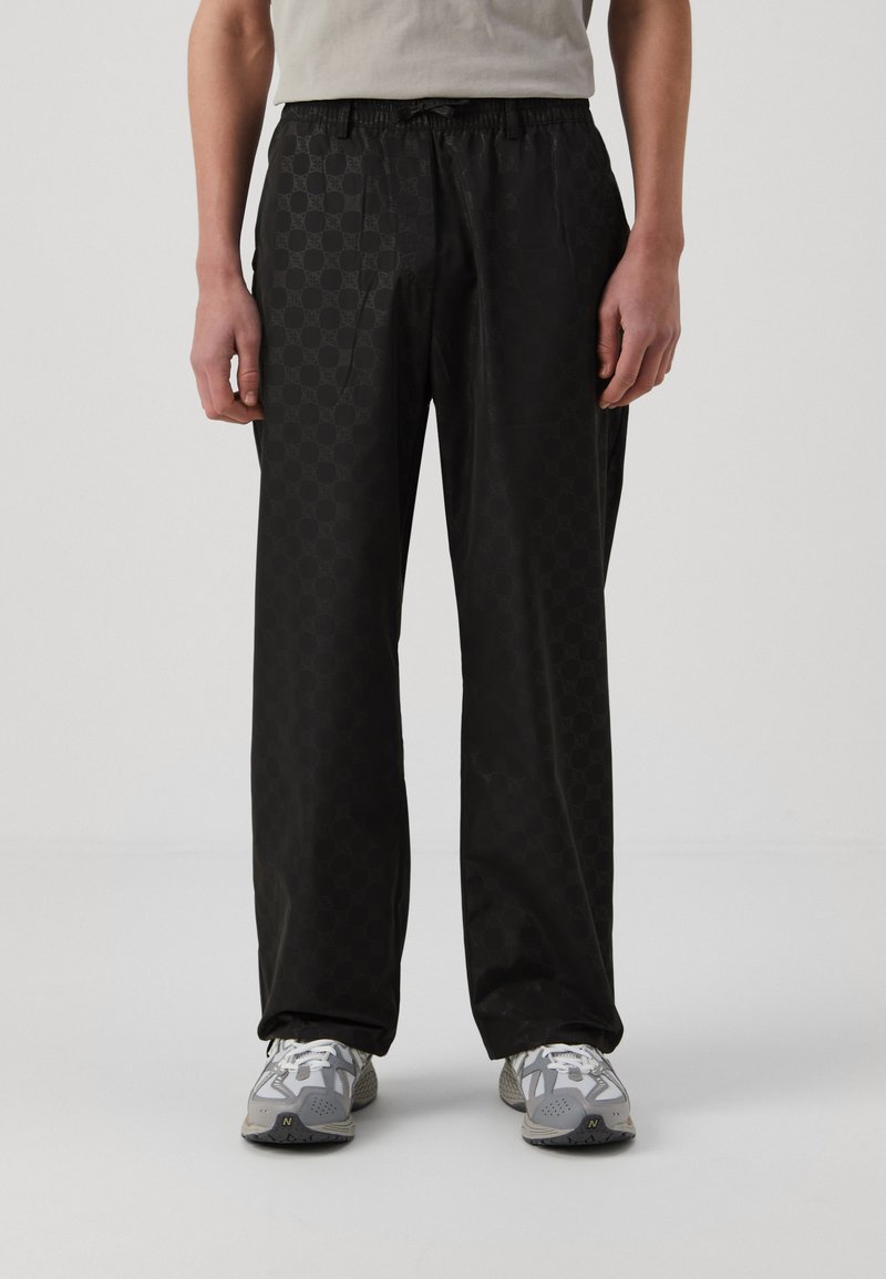 PEQUS - AETHER MONOGRAM UNISEX - Trousers - black, Enlarge