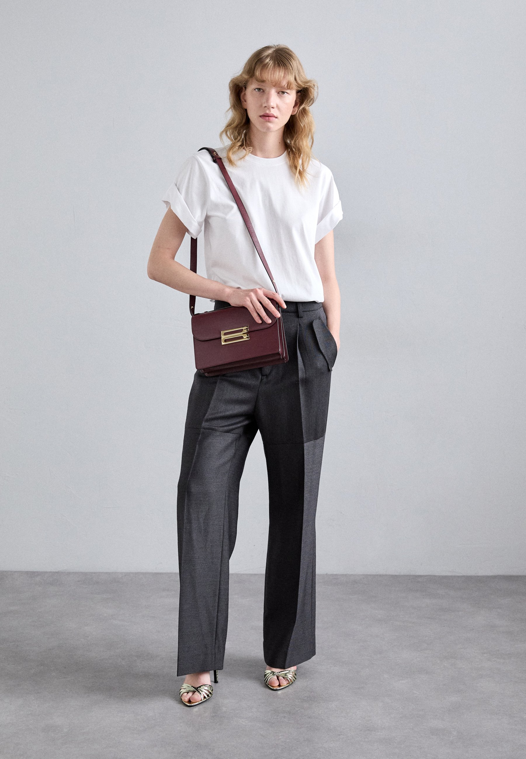 Victoria Beckham DORIAN BAG - Handbag - burgundy/bordeaux