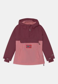 Bordeaux-rot und pinke, leichte Jacke mit Kapuze, ausgestattet mit einer Fronttasche, einem norwegischen Flaggen-Patch und elastischen Bündchen für einen sicheren Sitz.