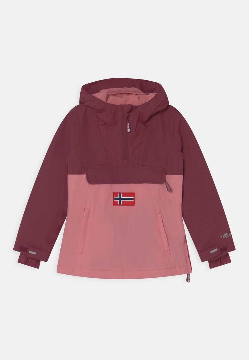 Bordeaux-rot und pinke, leichte Jacke mit Kapuze, ausgestattet mit einer Fronttasche, einem norwegischen Flaggen-Patch und elastischen Bündchen für einen sicheren Sitz.