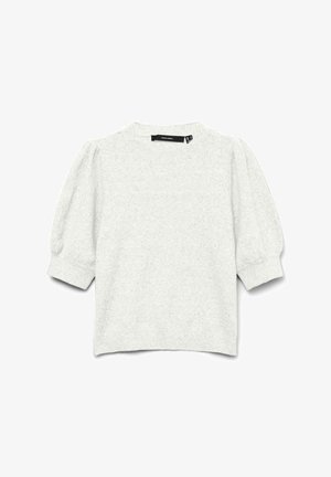 Lichtgrijze gebreide trui met korte puffmouwen en een ronde halslijn. Beschikt over een zachte textuur en ribgebreide boorden.