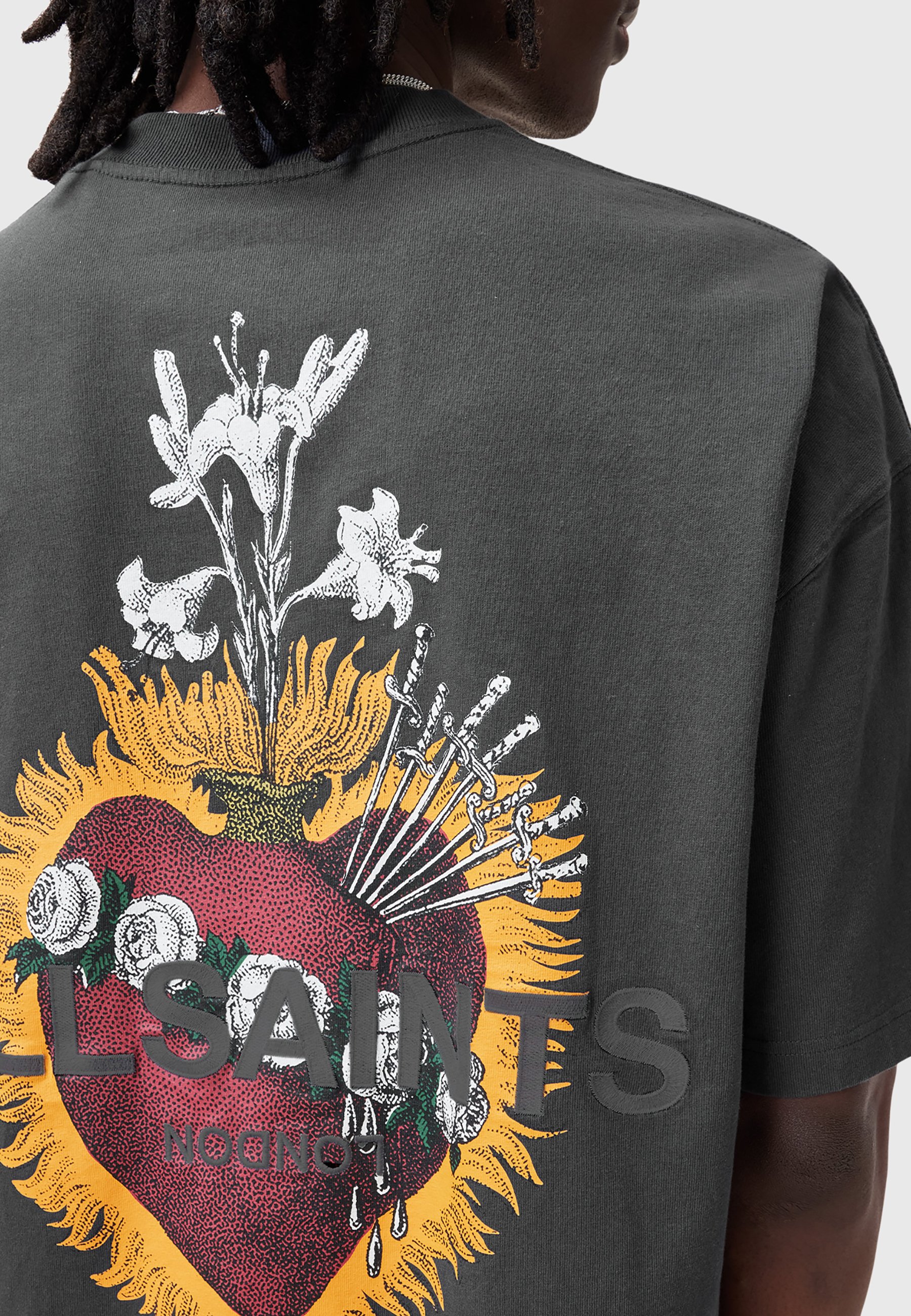 AllSaints HEARTFELT CREW - Print T-shirt - washed black