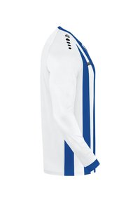 Langsleeve voetbalshirt in het wit met blauwe verticale strepen. Beschikt over een ronde kraag en een logo op de borst met schouderaccenten.