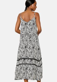 LolaLiza WITH IKAT PRINT - Dnevna obleka - black