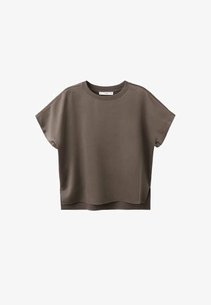 Brown short-sleeved top with a rounded neckline, soft texture, and slightly curved hem, featuring side slits for ease of movement.