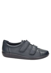 Scarpa in pelle blu scuro con due cinturini in velcro regolabili, punta arrotondata e finitura testurizzata, dotata di suola in gomma bassa.