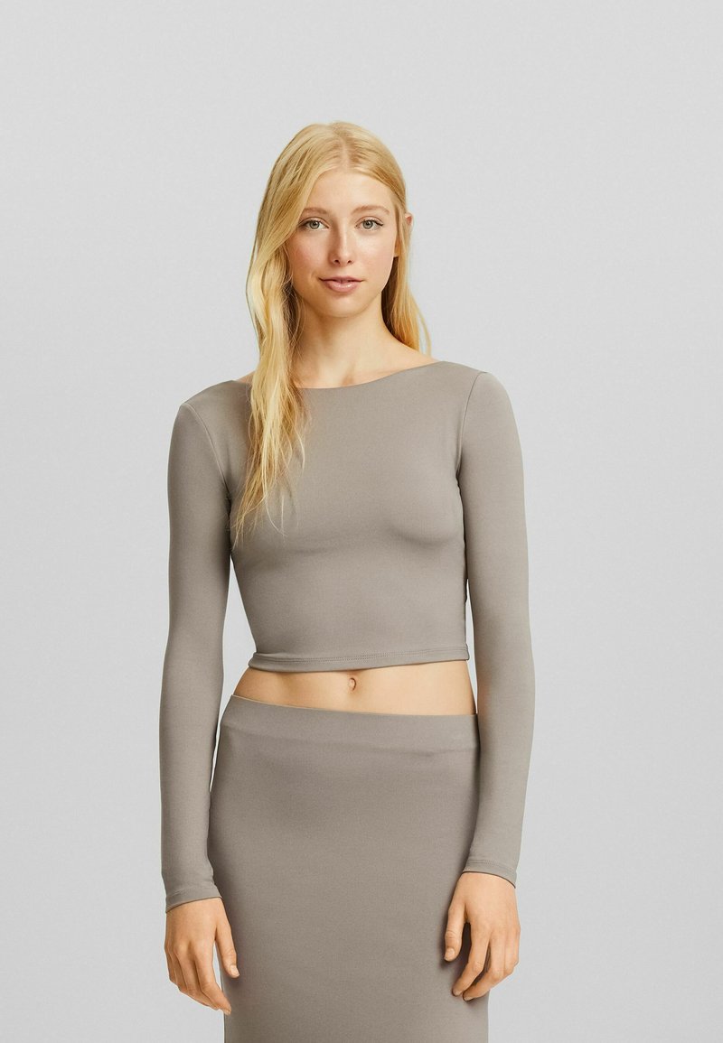 Bershka OPEN BACK Top s dlouhým rukávem camel/velbloudí Zalando.cz