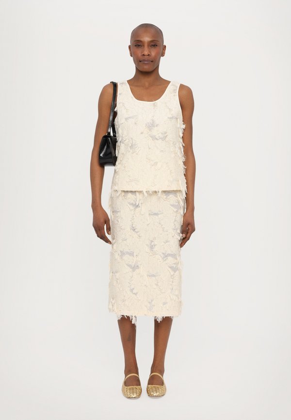 BRUNATE - Top - avorio4