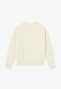 Cremefarvet strikket sweater med et tekstureret mønster, rund hals og ribbede manchetter og kant. Blødt stof og afslappet pasform.
