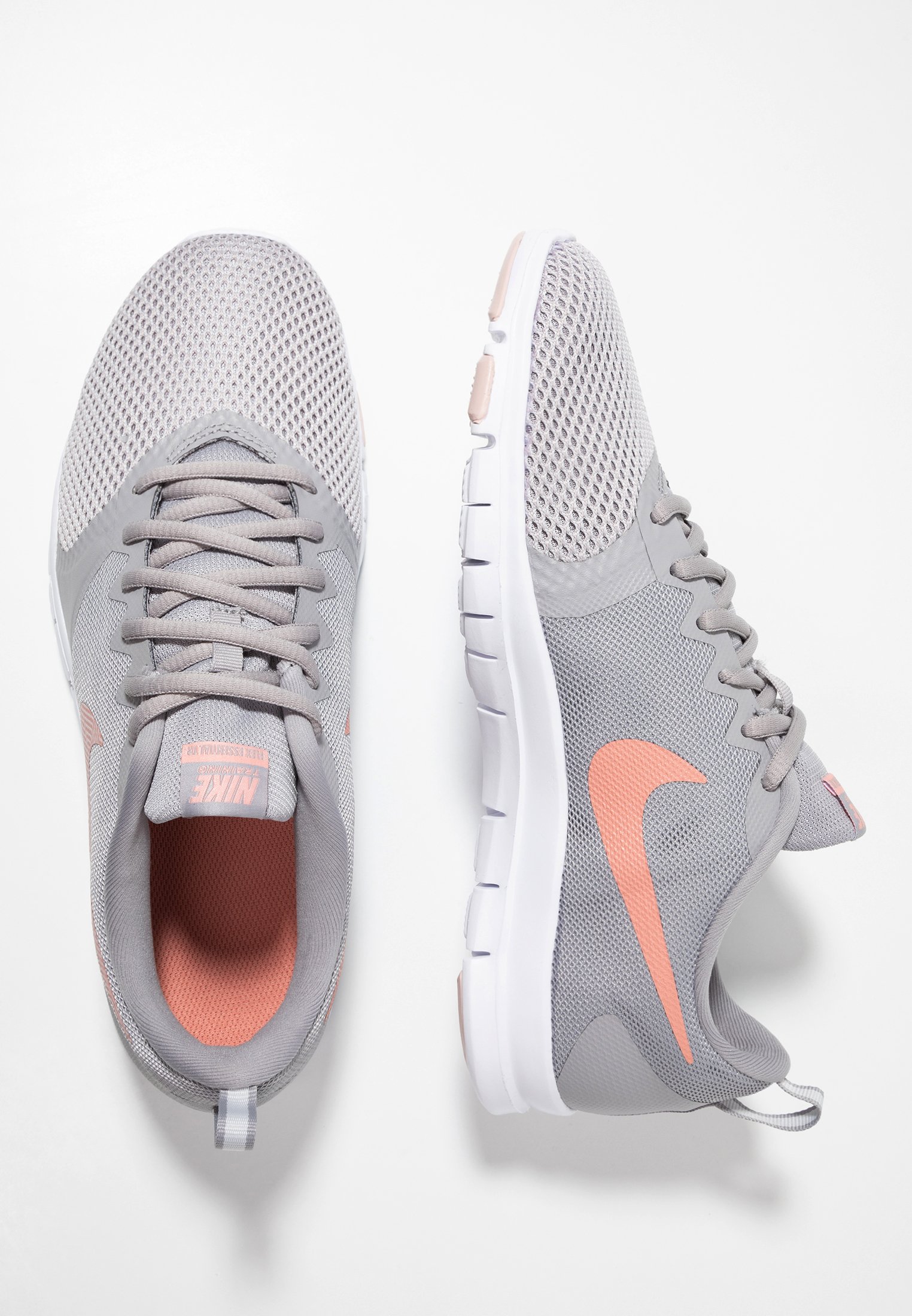 flex essential tr training shoes