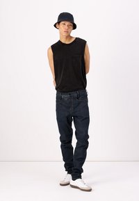 Thumbnail Image 2
