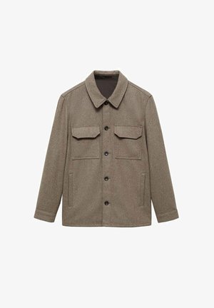 Chaqueta de mezcla de lana marrón con cuello, cierre de botones, dos bolsillos en el pecho y bolsillos laterales. Presenta una tela texturizada y un diseño de corte holgado.