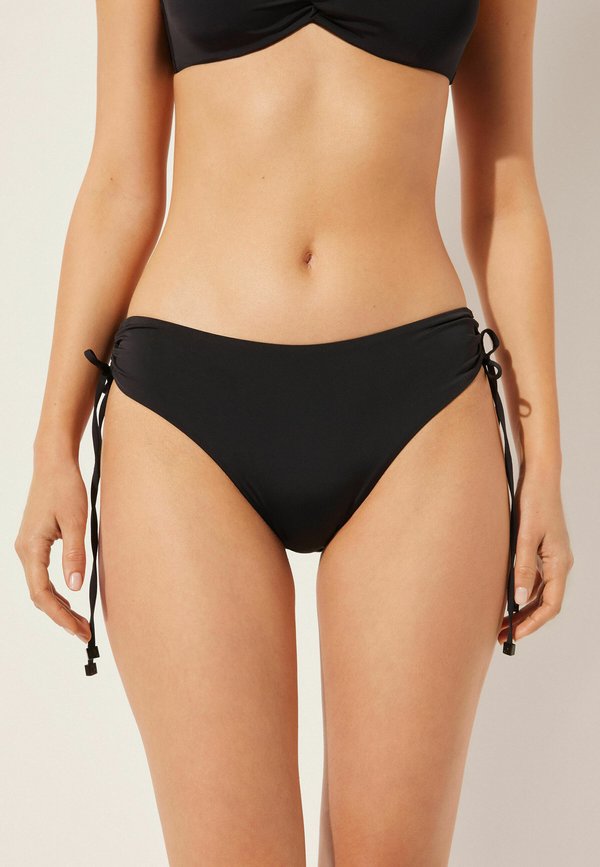 INDONESIA - Bikini-Hose