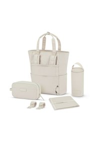 Beżowy zestaw torebek zawiera dużą torbę, małą torebkę na zamek, cylindryczny pojemnik oraz składany matę, wszystko w teksturowanej tkaninie z uchwytami.