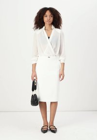 Elisabetta Franchi WOMEN SKIRT - Ceruzaszoknya - avorio