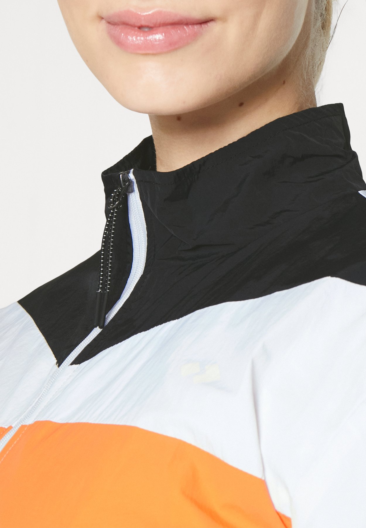 CROPPED TRAINING JACKET