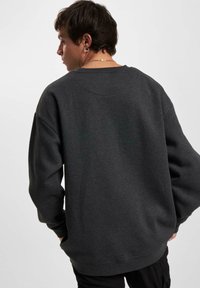 ecko unltd. BASE CREWNECK - Sweater - charcoal