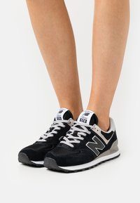 New Balance - WL574 - Sneakers basse - black Immagine in miniatura 1