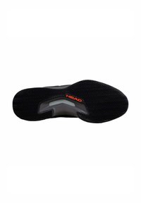 Suela de zapatilla de tenis con un dibujo de tracción de goma negra en patrón de chevrón, mediopié gris y un logo rojo de "HEAD" en el borde exterior.