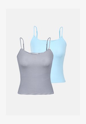 Deux débardeurs, l'un unis en bleu clair et l'autre rayé bleu marine et blanc. Les deux présentent des bretelles fines et ajustables et un design près du corps.