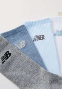 New Balance PERFORMANCE CREW SOCKS UNISEX 6 PACK - Calcetines de deporte - white/iceblue/grey/light arctic blue/linen