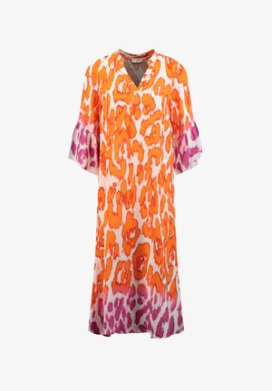 Abito fluido al ginocchio con stampa animalier arancione e viola, scollo a V e maniche svasate a tre quarti con dettagli viola.