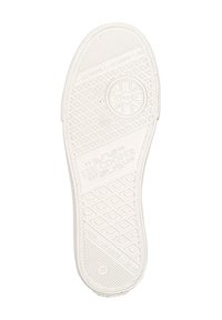 Biała gumowa podeszwa buta z teksturowanymi wzorami zapewniającymi przyczepność, z wypukłym logo marki i rokiem "1908". Okrągły kształt nosa, płaski design.