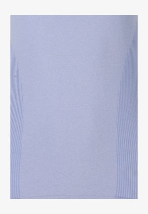 Lichtblauwe stof met geribbelde textuurpanelen aan de linker- en rechterkant, die een subtiel zandloperpatroon vormen.