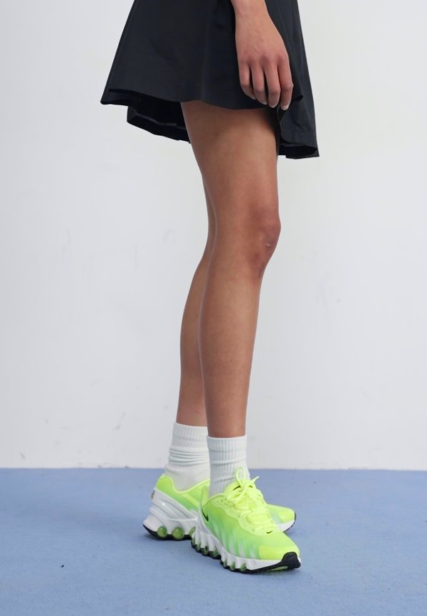 AIR MAX DN8 - Trainers3