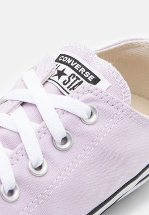 Chuck Taylor All Star Low 'Pale Amethyst' — foto 6