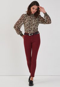 Cache Cache 5-POCKET - Jeans Skinny Fit - bordeaux