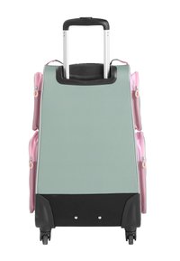 Zachttas met lichte groene romp, roze ritsen, zwarte bodemplaat en inklapbare handgreep. Drie met rits afsluitbare vakken aan elke zijde.