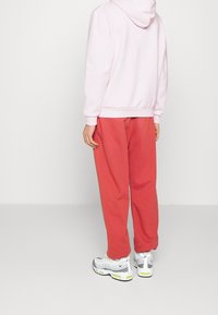 YOURTURN Jersey con capucha - pink