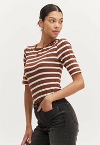 b.young BYPAMILA - T-Shirt print - braun