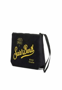 Sacchetto in tessuto nero con testo giallo che riporta "Saint Barth" e "Winter Paradise". Include una cerniera superiore e un cinturino per polso attaccato.