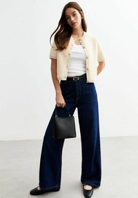 New Look BOUCLÉ SHORT SLEEVED  - Kofta - cream