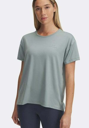 T-shirt vert clair à manches courtes avec un col rond. Tissu doux avec une coupe décontractée et un logo discret sur le devant.