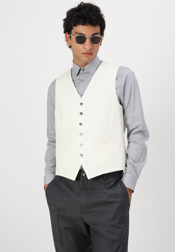 Suit waistcoat3