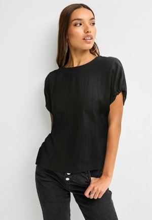 GATHERED SHORT SLEEVE TEXTURED BOXY REGULAR FIT - Blusa - black