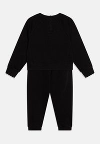 Tommy Hilfiger ESSENTIAL SET - Tepláková súprava - black