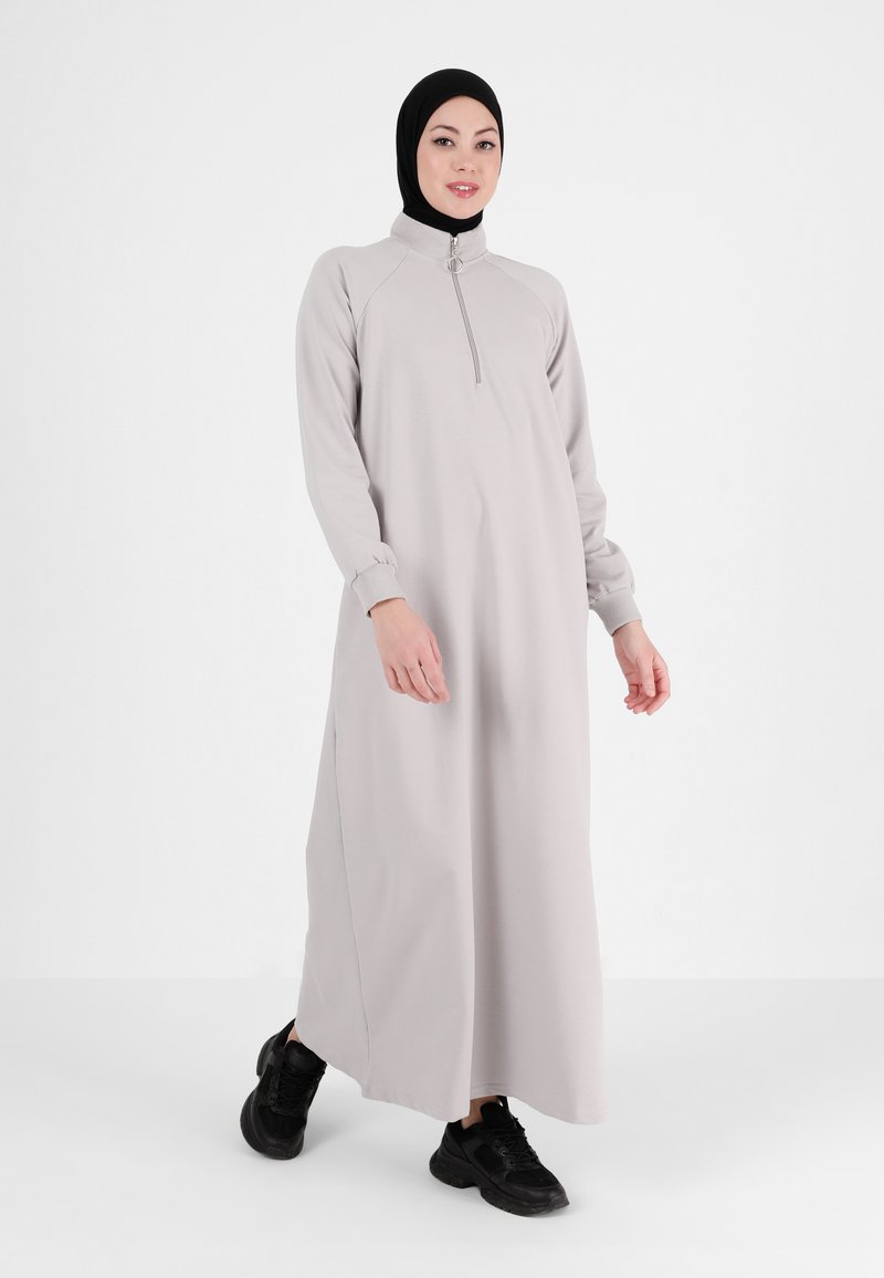 Damen Freizeitkleider | Modanisa Maxikleid grey/grau - AS90331 Damen Freizeitkleider | Modanisa Maxikleid grey/grau - AS90331