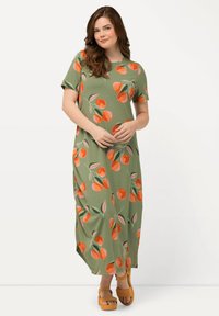 Ulla Popken SHORT SLEEVE - Jerseykjole - sage